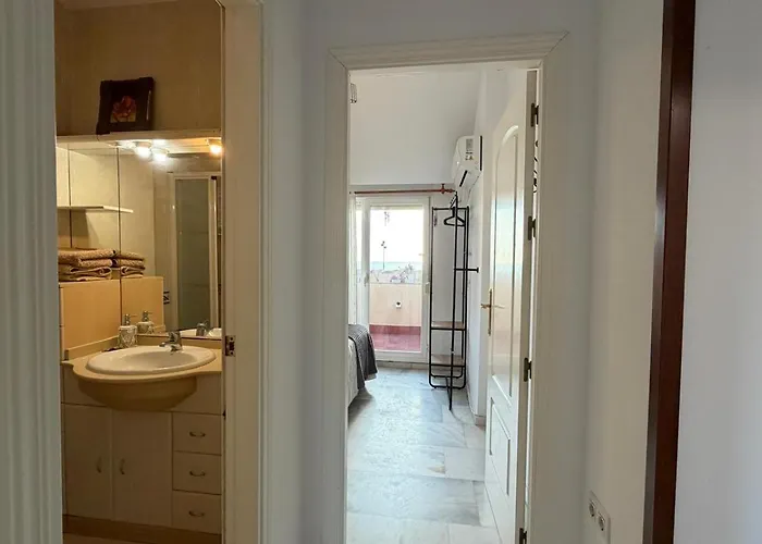 Atico Castillo Primera Linea Playa Фуенхірола