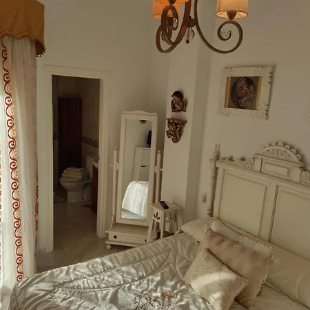 Atico Castillo Primera Linea Playa Апартаменты *