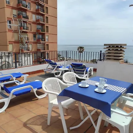 Atico Castillo Primera Linea Playa * Fuengirola