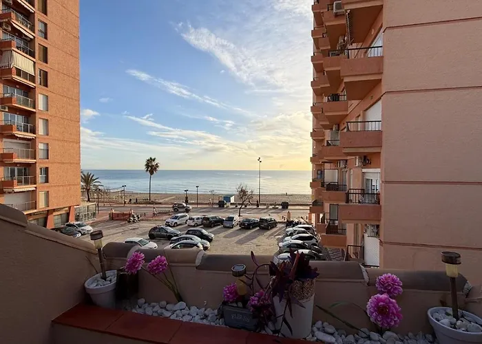 Atico Castillo Primera Linea Playa * 丰希罗拉